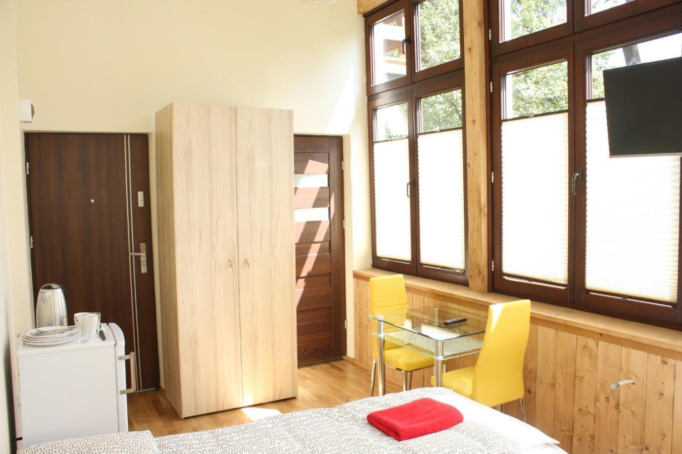 Gimnazjalna 5 - Apartamenty I Pokoje W Centrum Zakopanego Oda fotoğraf